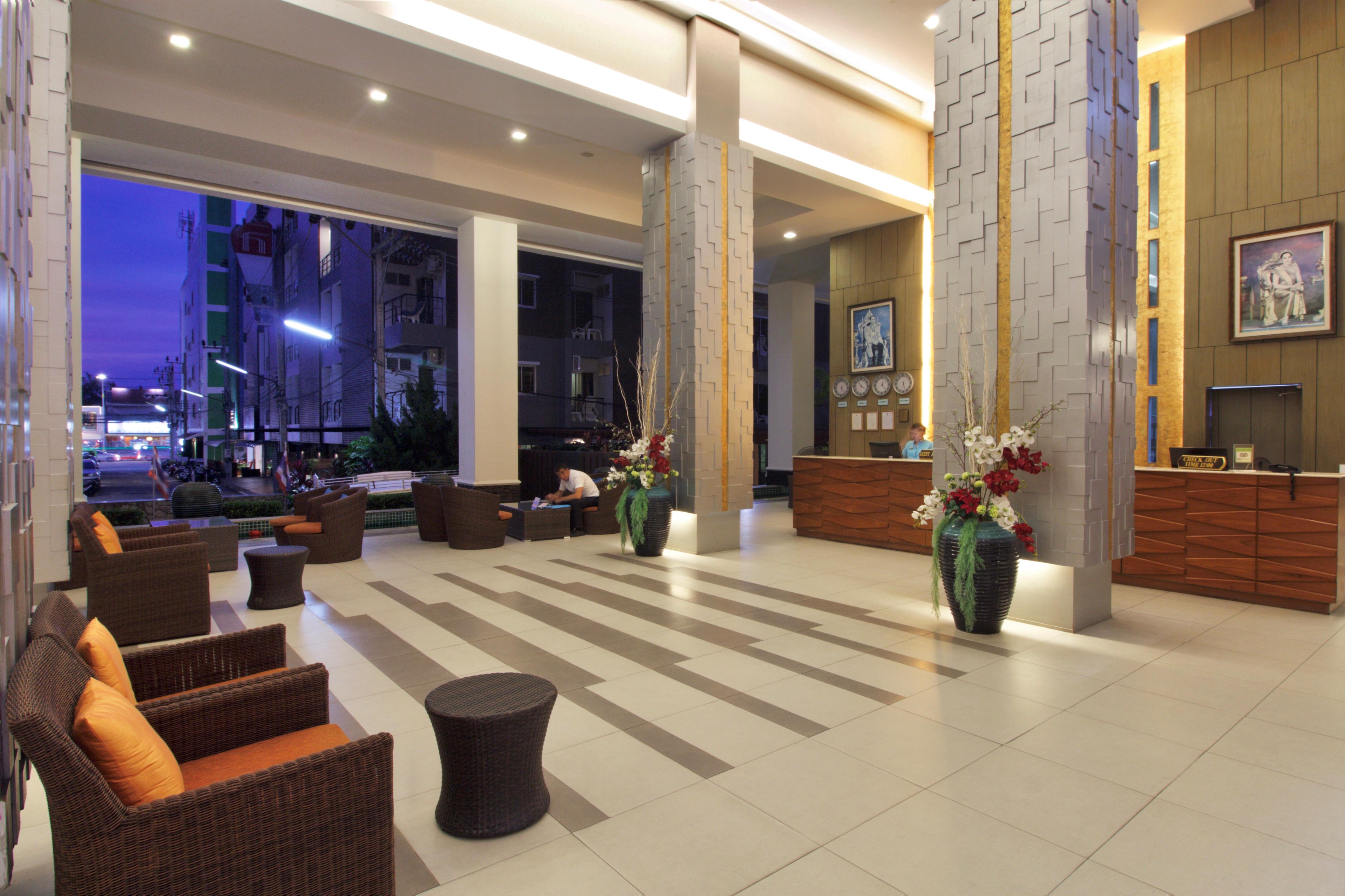 Patong Andakira Hotel - Sha Extra Plus מראה חיצוני תמונה