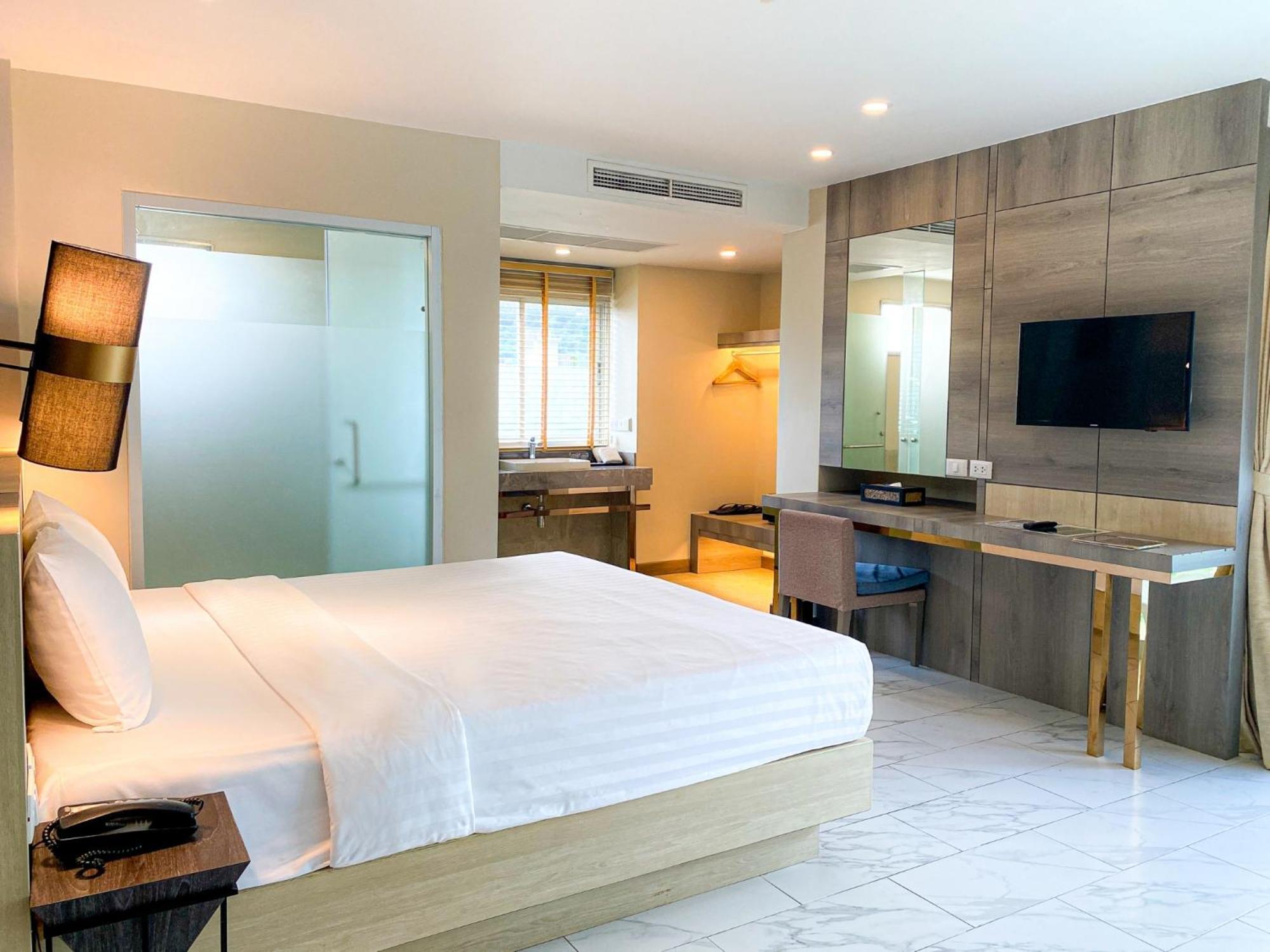 Patong Andakira Hotel - Sha Extra Plus מראה חיצוני תמונה