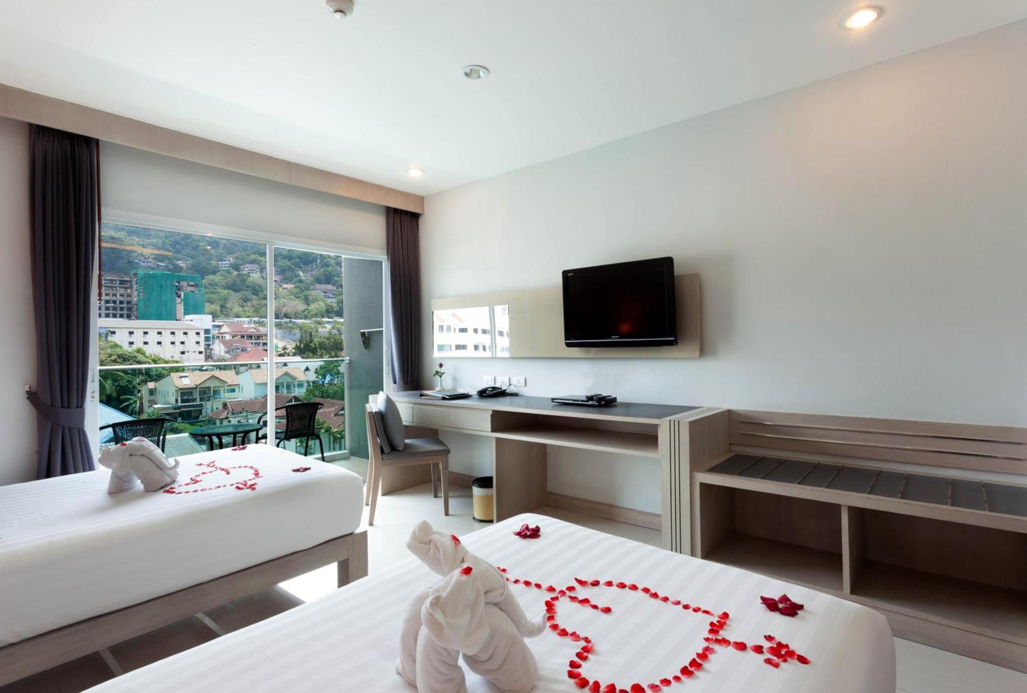 Patong Andakira Hotel - Sha Extra Plus מראה חיצוני תמונה
